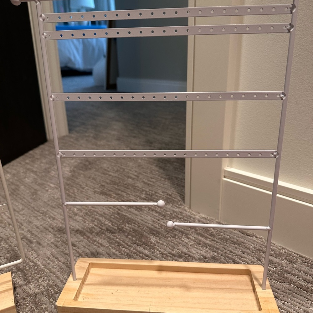 White Jewelry Display Stands - Picture 4 of 6